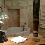 La Du Chateau De فندق مبيت وإفطار